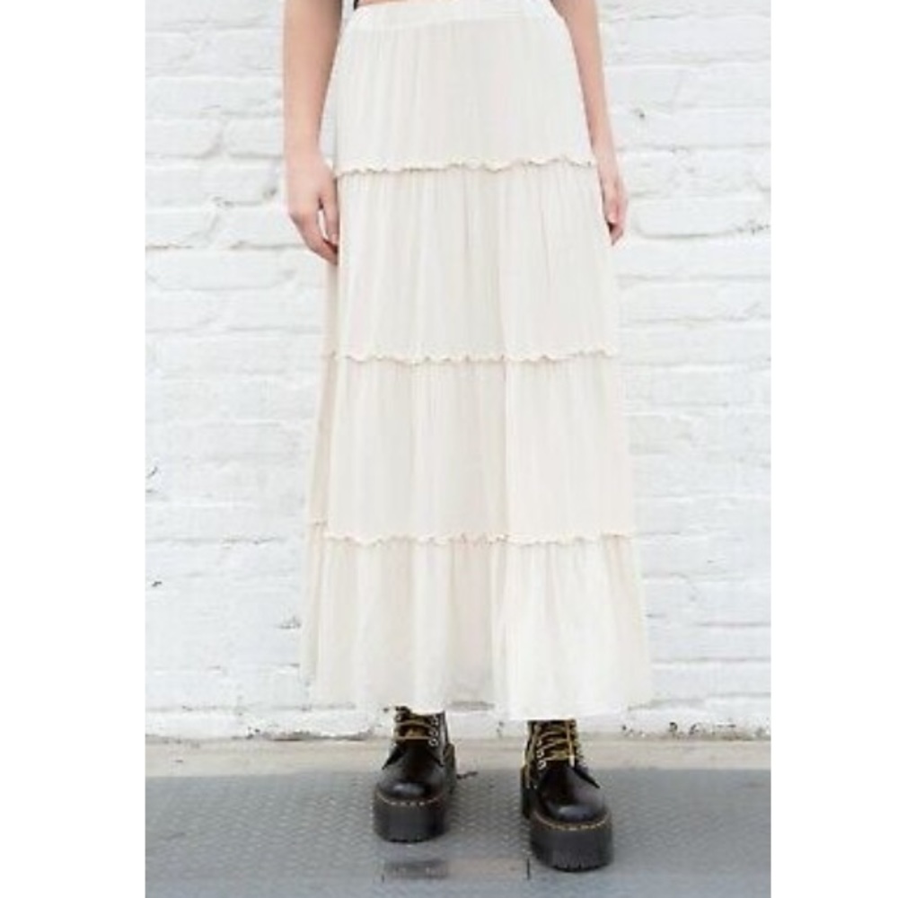 Brandy Melville Izzy Floral Skirt
